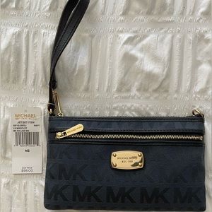 Brand New Michael Kors Wristlet